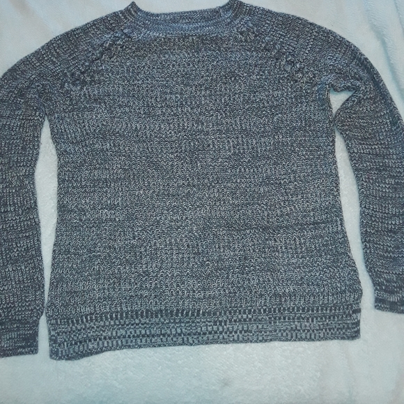 Sweater - Picture 1 of 3